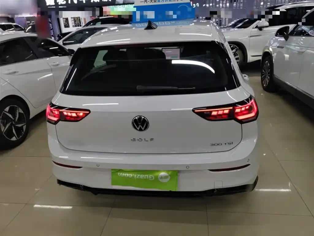 Volkswagen Golf 2025 из CN, фото 2