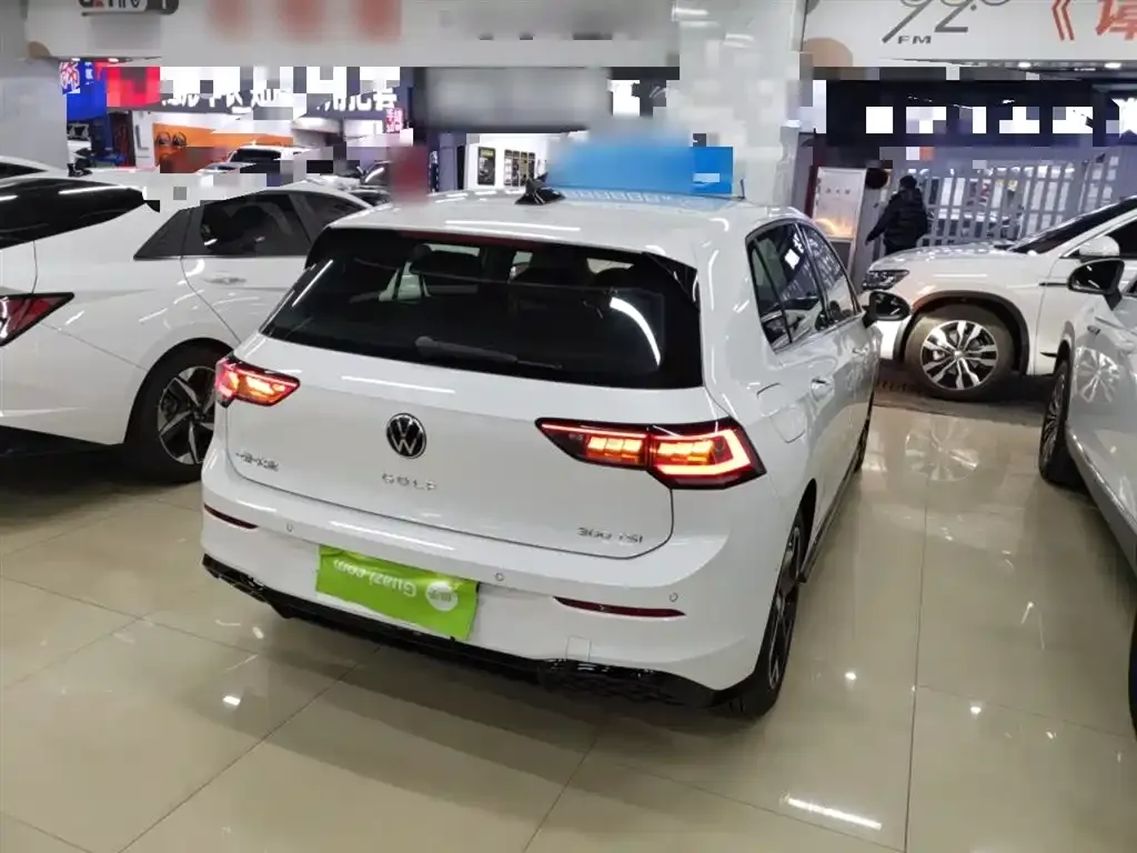Volkswagen Golf 2025 из CN, фото 10