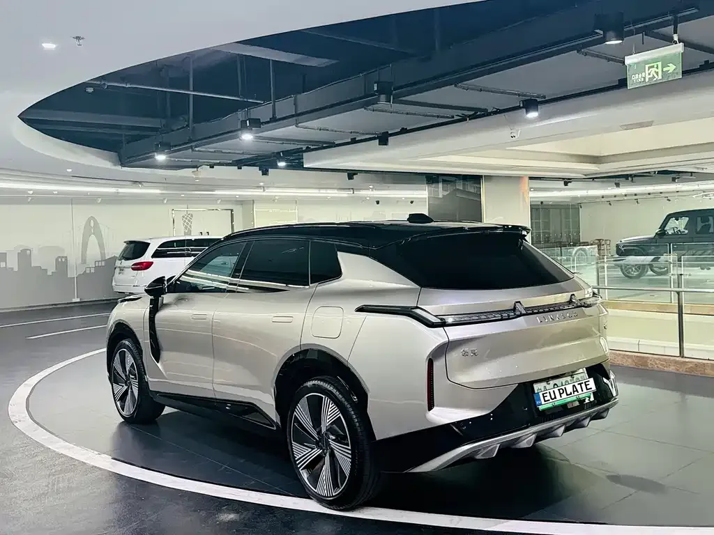 Lynk & Co 08 EM-P 2024 из CN, фото 8