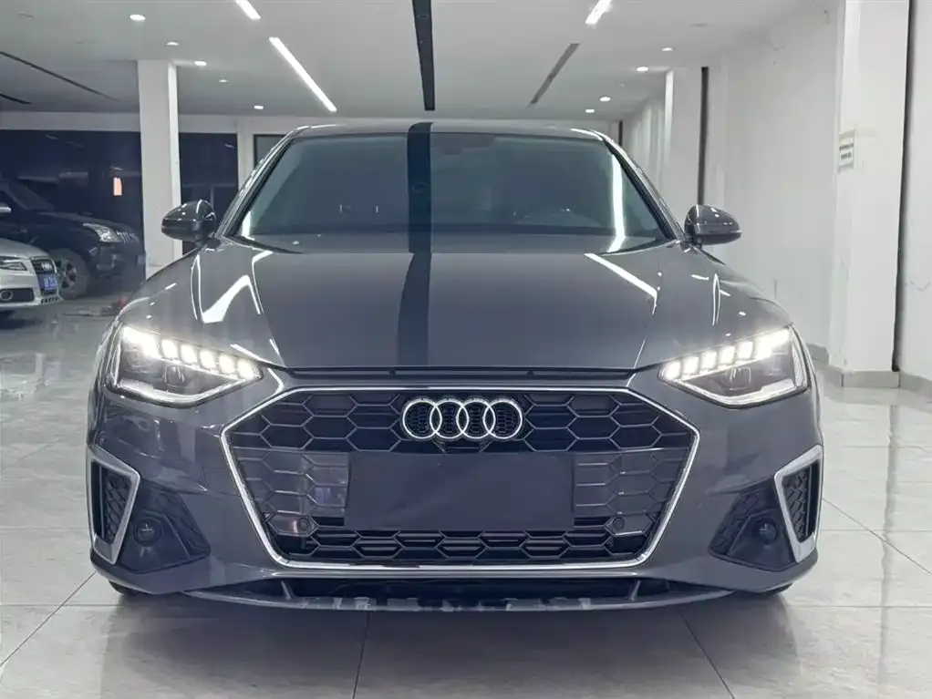 Audi A4L 2022 из CN, фото 7