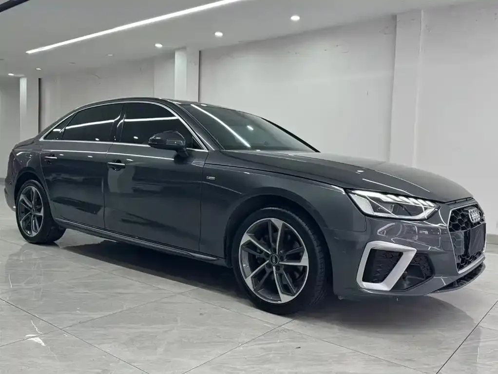 Audi A4L 2022 из CN, фото 10