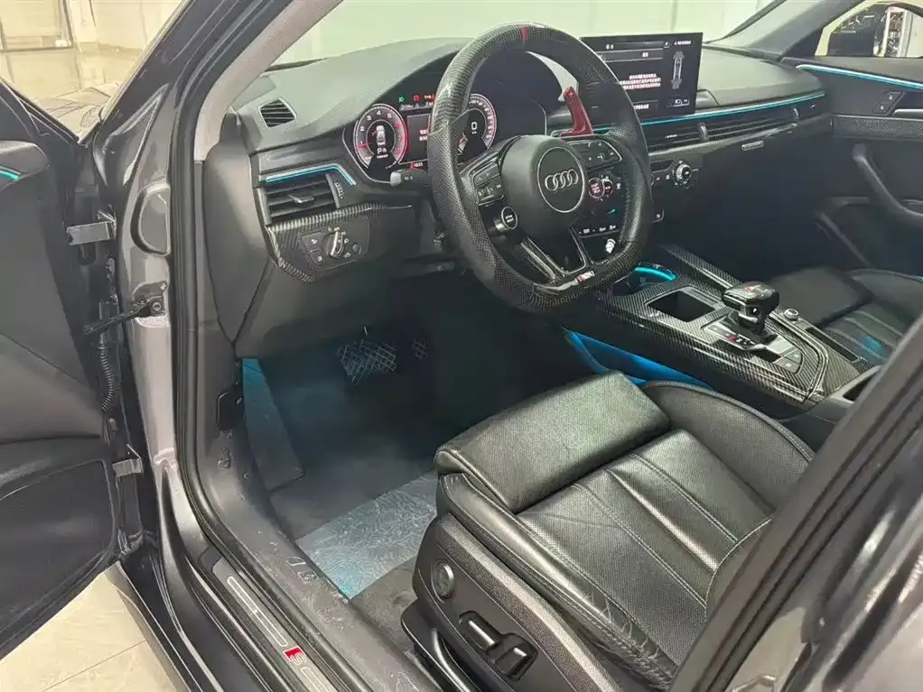 Audi A4L 2022 из CN, фото 9