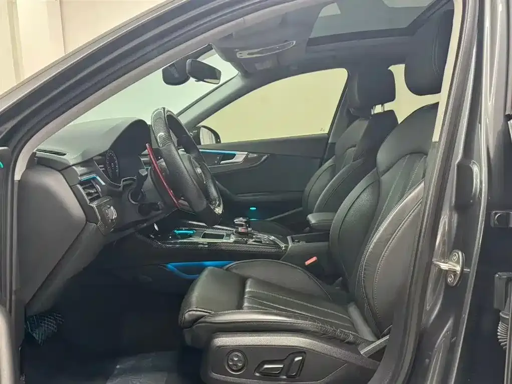 Audi A4L 2022 из CN, фото 5