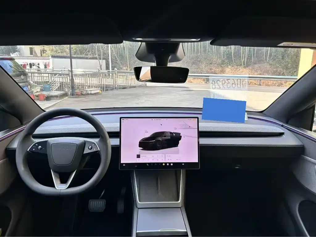 Tesla Model Y — фото 5