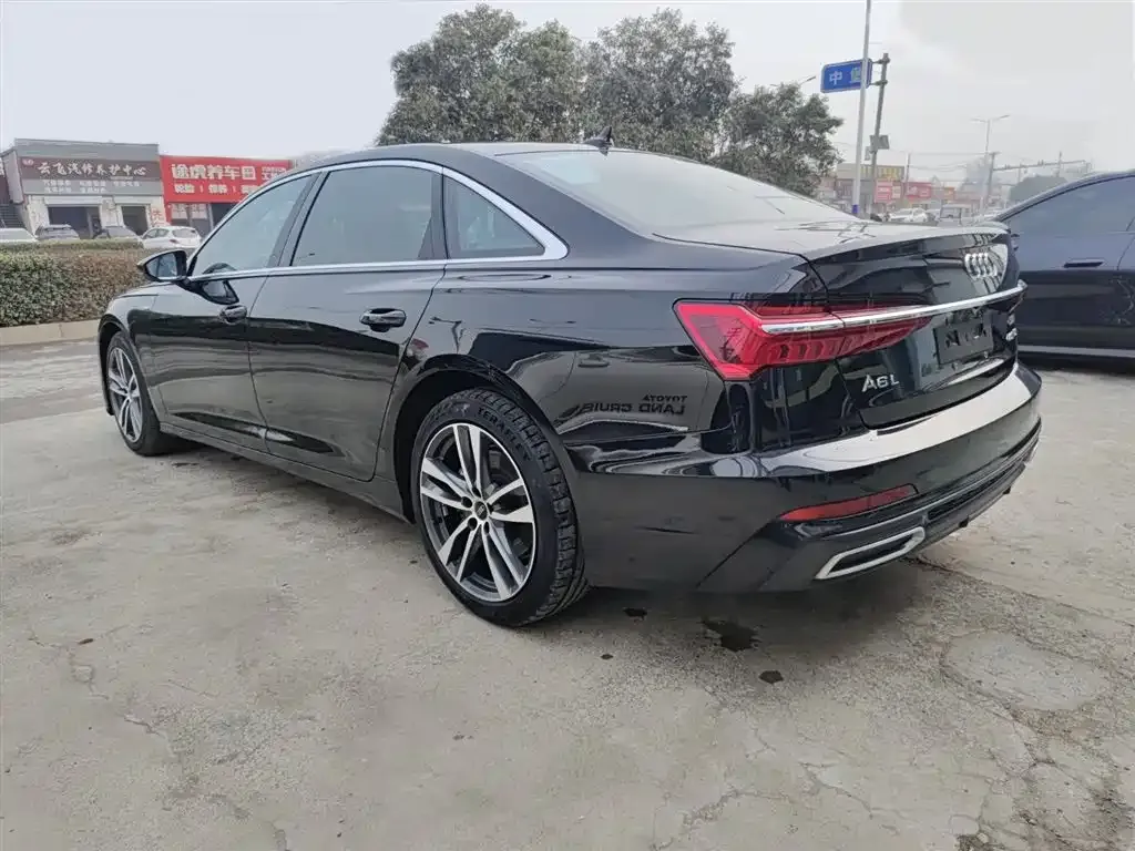 Audi A6L 2022 из CN, фото 10