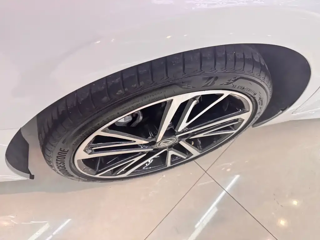 Toyota Camry 2025 из CN, фото 3