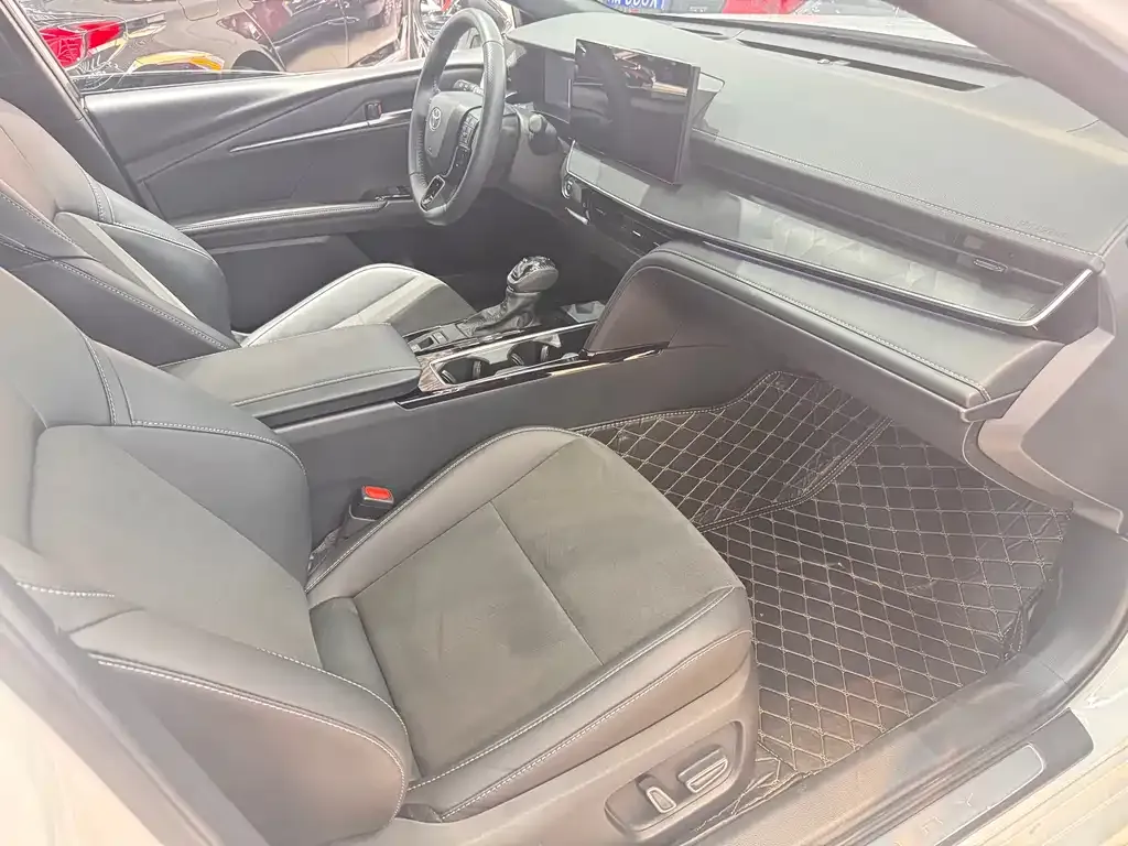 Toyota Camry 2025 из CN, фото 4