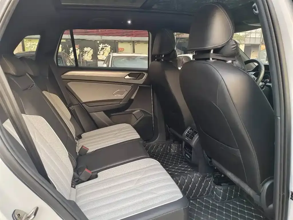 Volkswagen Tayron 2023 из CN, фото 2