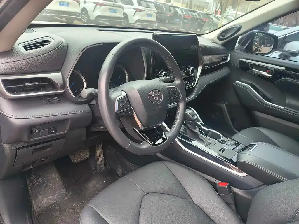 Toyota Highlander 2024 из CN, фото 7