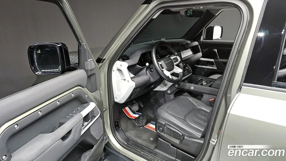 Land Rover Defender 2022 из KR, фото 8