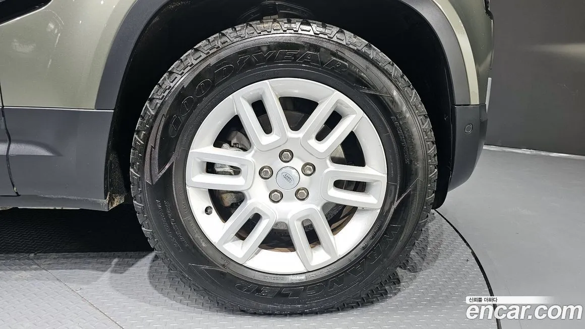 Land Rover Defender 2022 из KR, фото 7