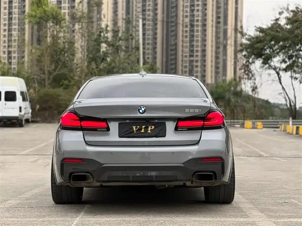 BMW 5 Series (Import) 2023 из CN, фото 3