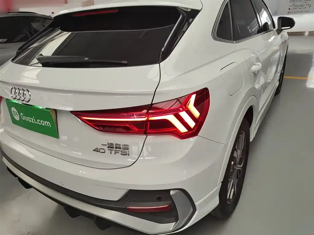 Audi Q3 Sportback — фото 6