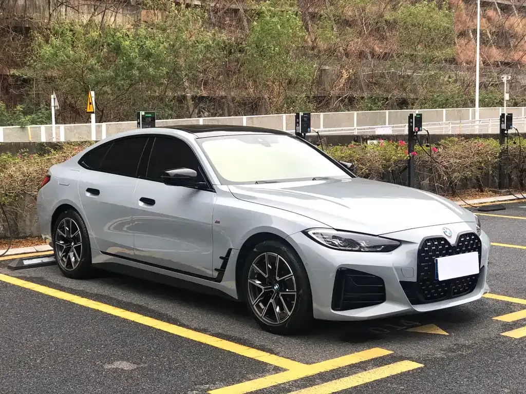 BMW 4 Series 2023 из CN, фото 8
