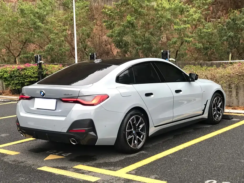 BMW 4 Series 2023 из CN, фото 10