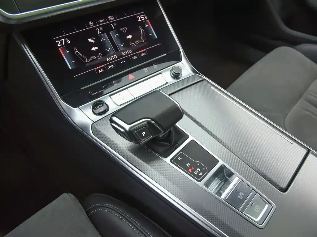 Audi A6L 2024 из CN, фото 7