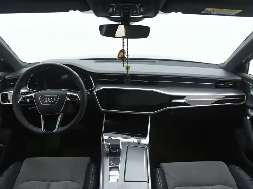 Audi A6L 2024 из CN, фото 2