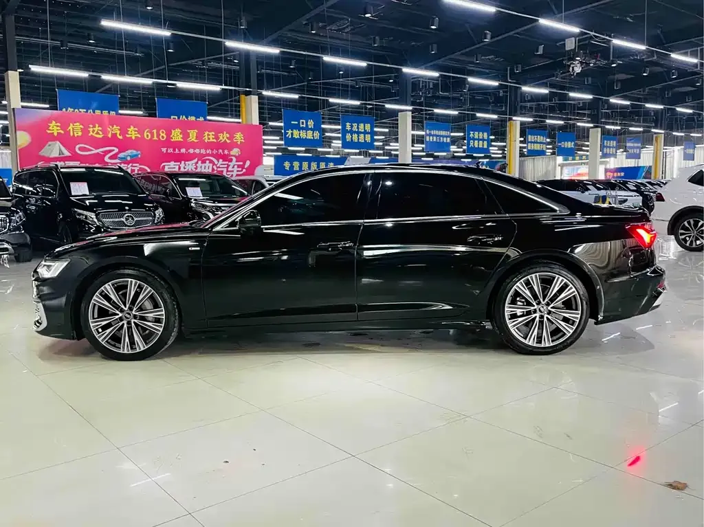 Audi A6L 2025 из CN, фото 10