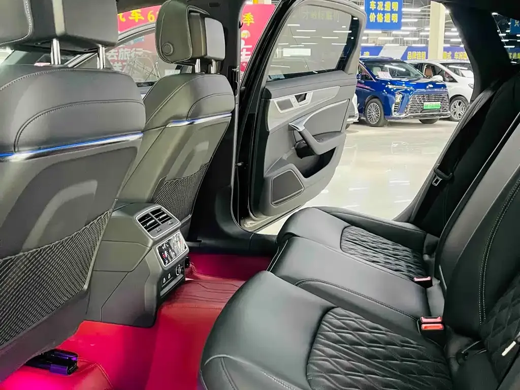 Audi A6L 2025 из CN, фото 9