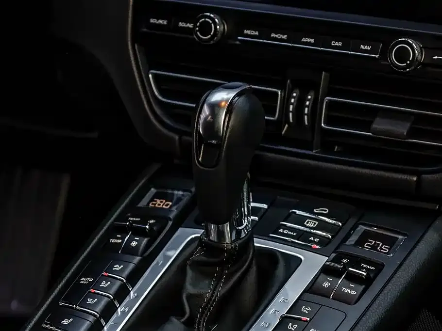 Porsche Macan 2021 из CN, фото 7