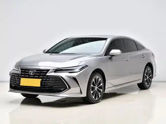 Toyota Avalon — фото 1