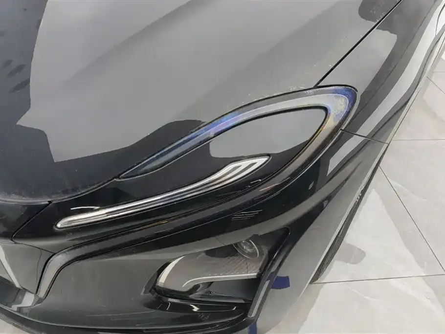 Hongqi E-QM5 2023 из CN, фото 6