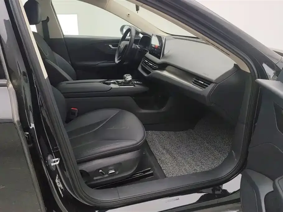 Hongqi E-QM5 2023 из CN, фото 9