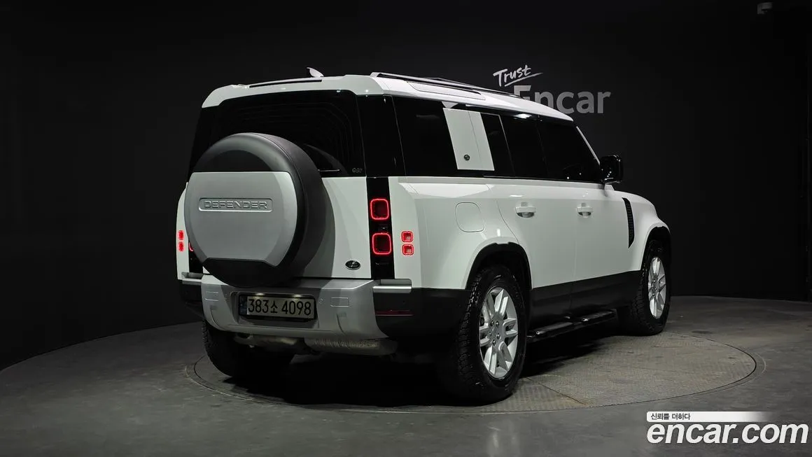 Land Rover Defender 2022 из KR, фото 2