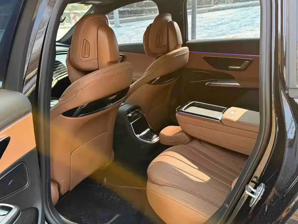 Mercedes-Benz E-Class 2024 из CN, фото 3