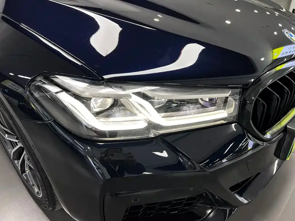 BMW 5 Series New Energy — фото 3