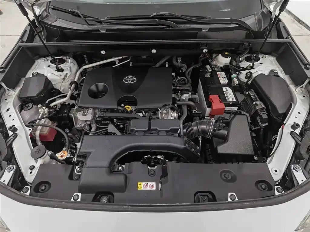 Toyota RAV4 2023 из CN, фото 6