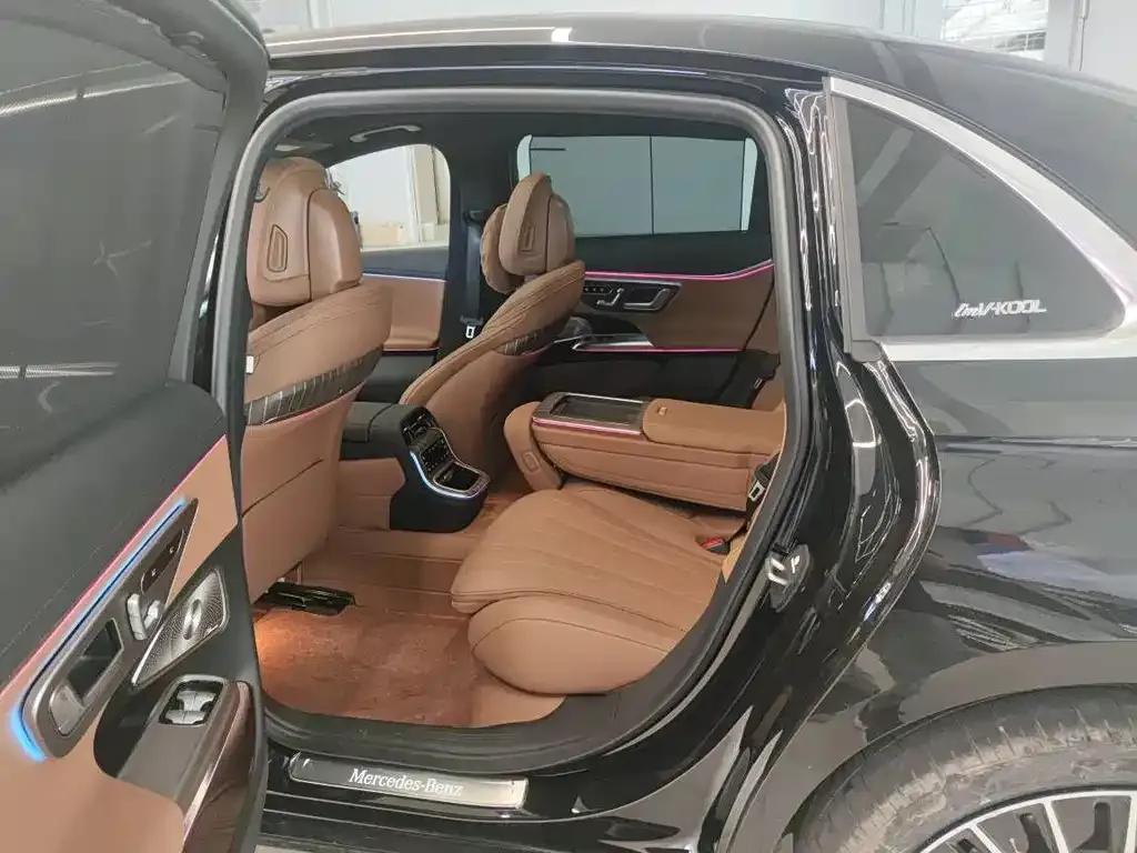 Mercedes-Benz E-Class 2025 из CN, фото 5