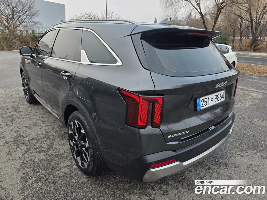 Kia Sorento — фото 6