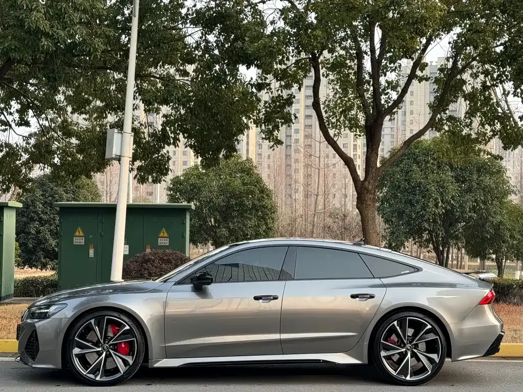 Audi RS 7 2025 из CN, фото 8