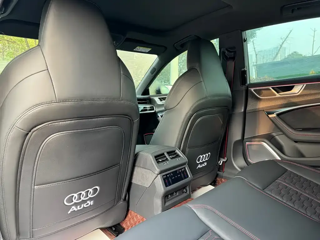 Audi RS 7 2025 из CN, фото 6
