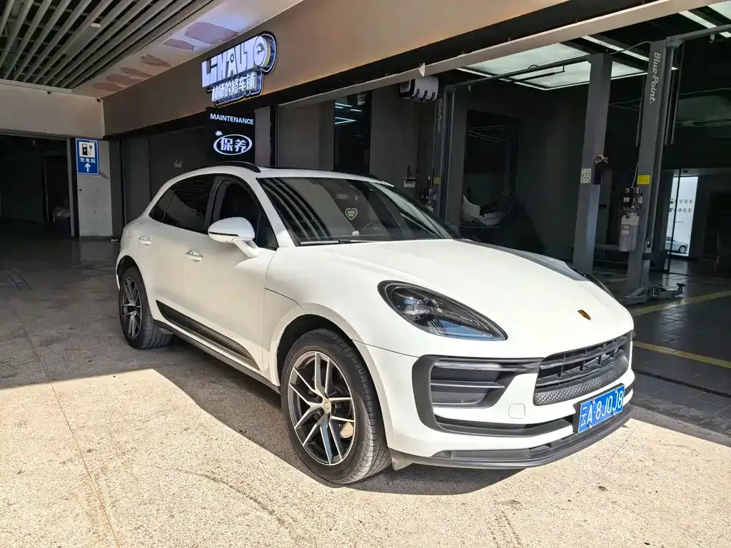 Porsche Macan — фото 10
