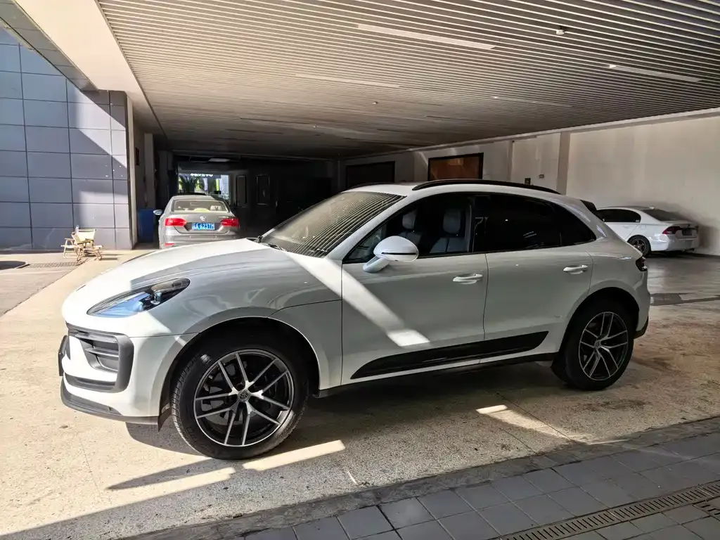 Porsche Macan — фото 7