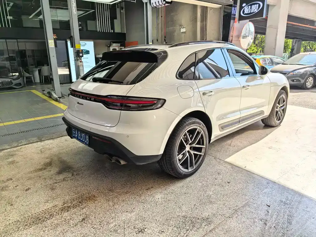 Porsche Macan — фото 9