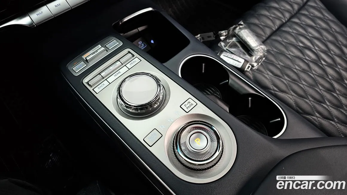 Genesis GV70 — фото 10