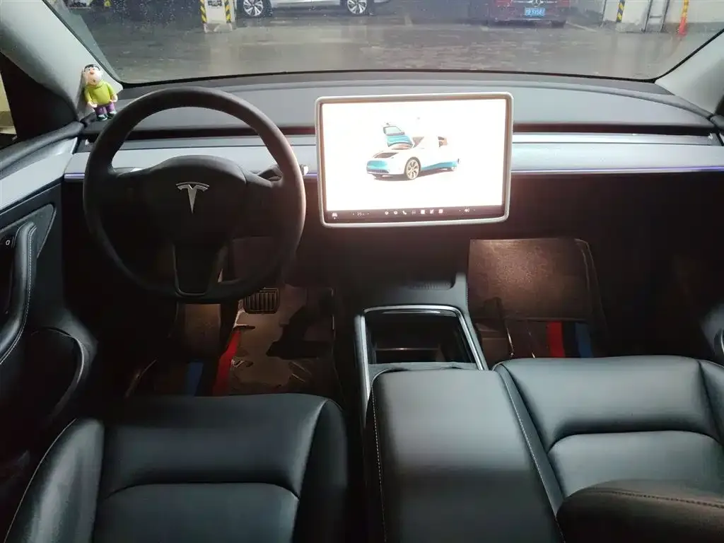 Tesla Model Y 2025 из CN, фото 2