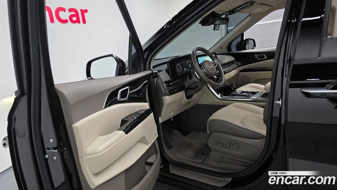 Kia Carnival 2023 из KR, фото 2