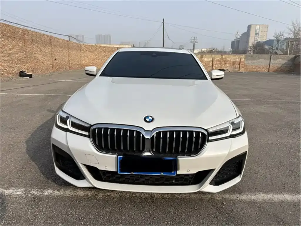 BMW 5 Series — фото 2