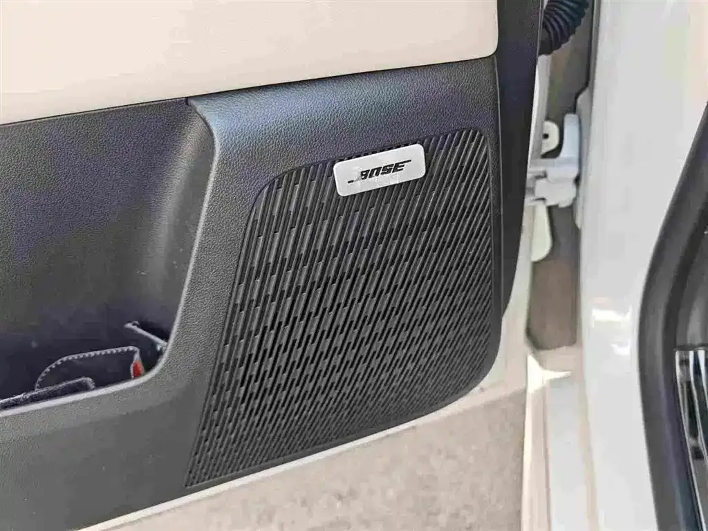 Buick GL8 Hybrid 2024 из CN, фото 4