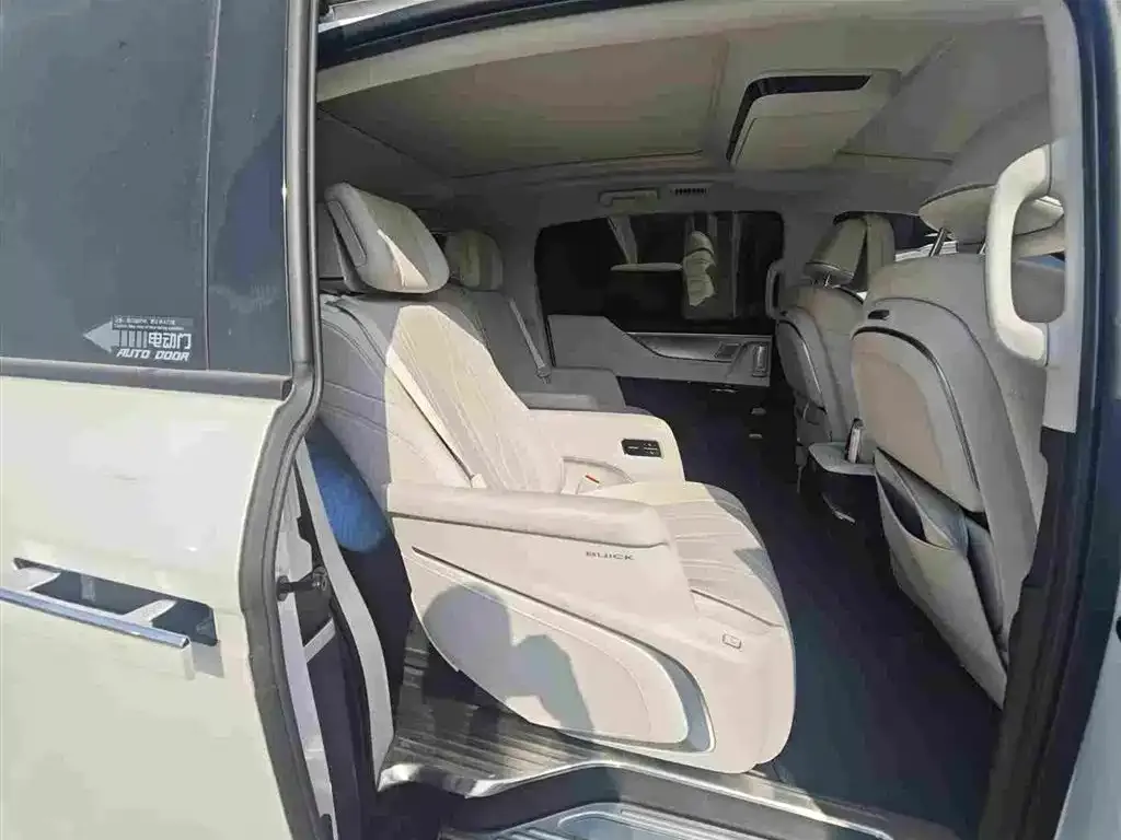 Buick GL8 Hybrid 2024 из CN, фото 2