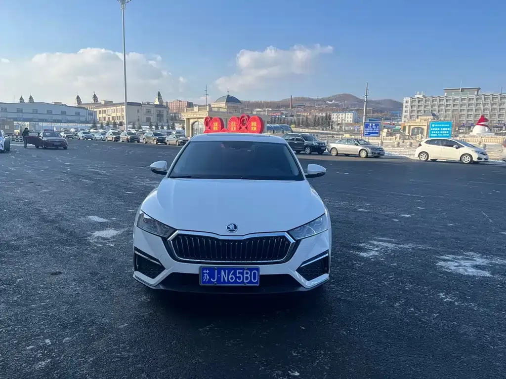 Skoda Octavia — фото 3