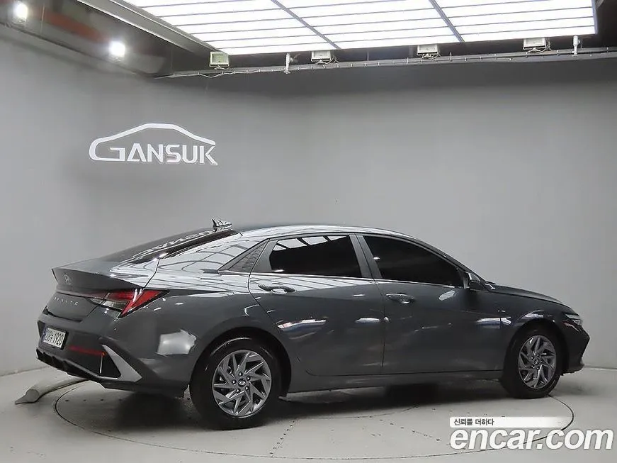Hyundai AVANTE — фото 3