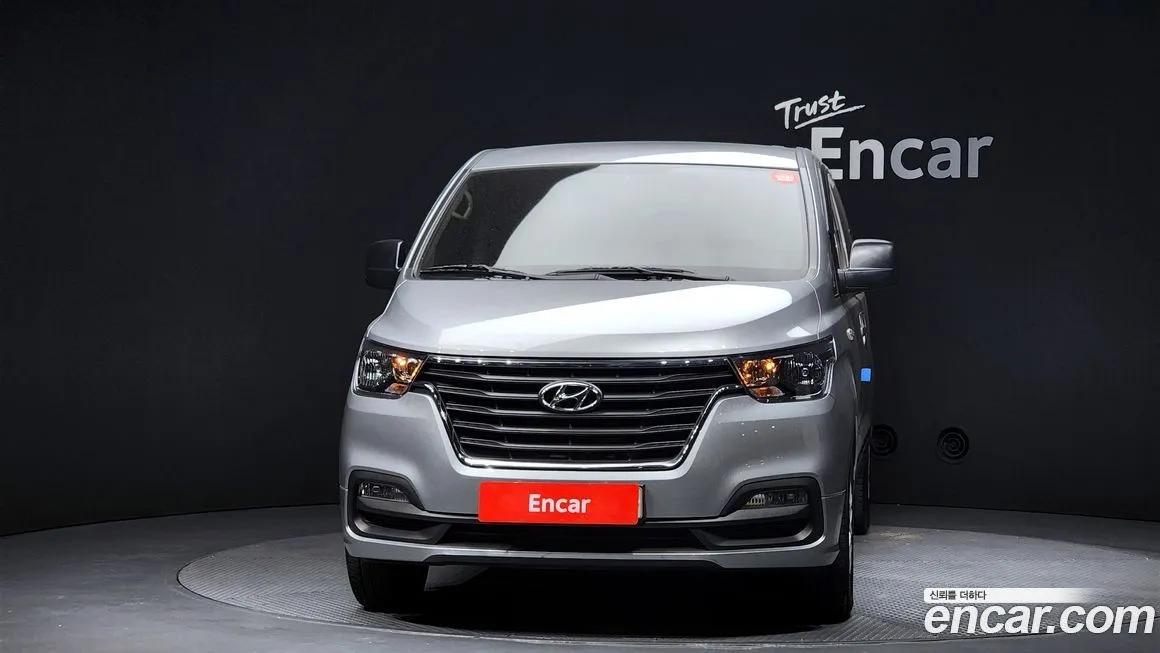 Hyundai Starex 2021 из KR, фото 2
