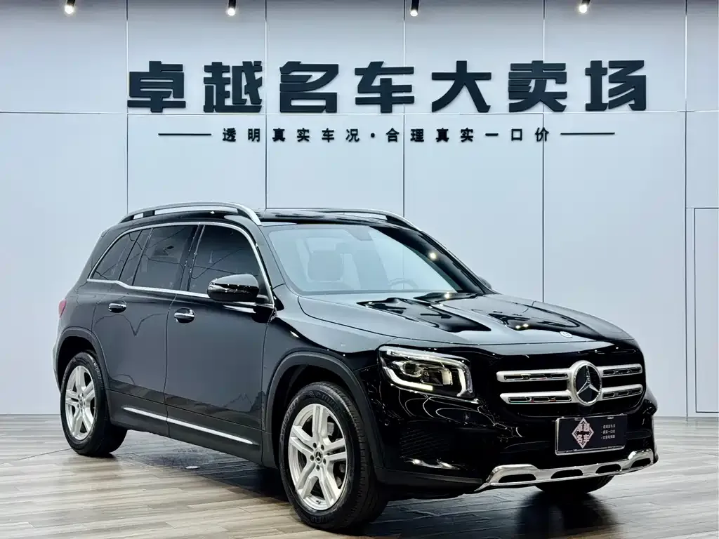 Mercedes-Benz GLB — фото 10