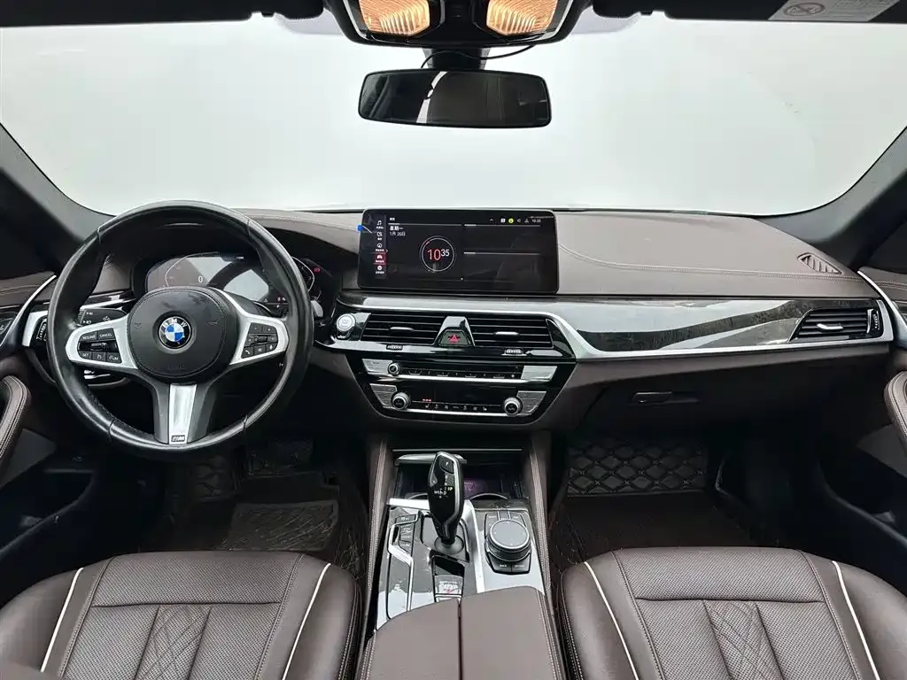 BMW 5 Series 2021 из CN, фото 6