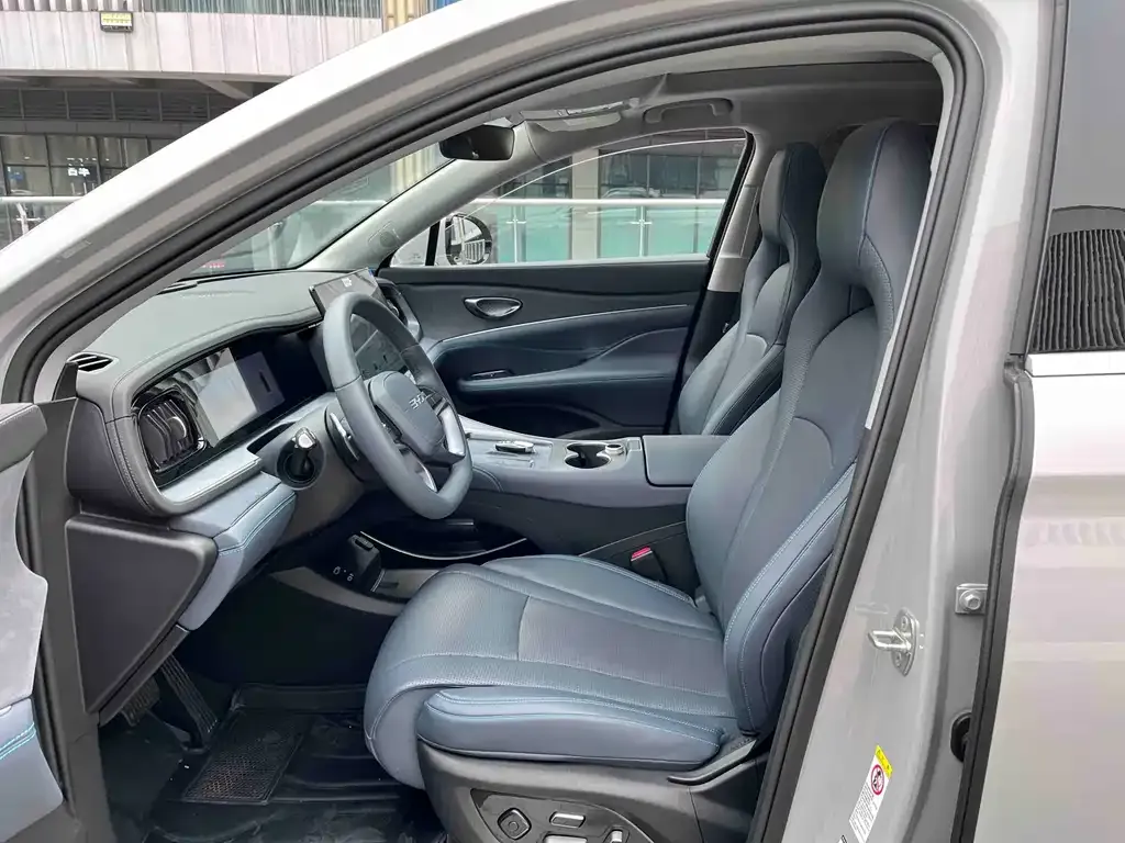 BYD Hiace 07 DM-i — фото 6